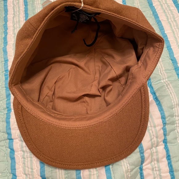 Women’s Hat - Picture 4 of 4